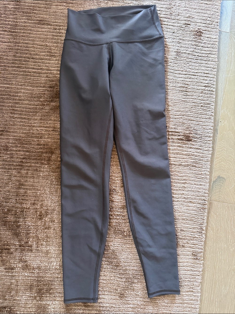 ALO Yoga women’s High-Rise Leggings